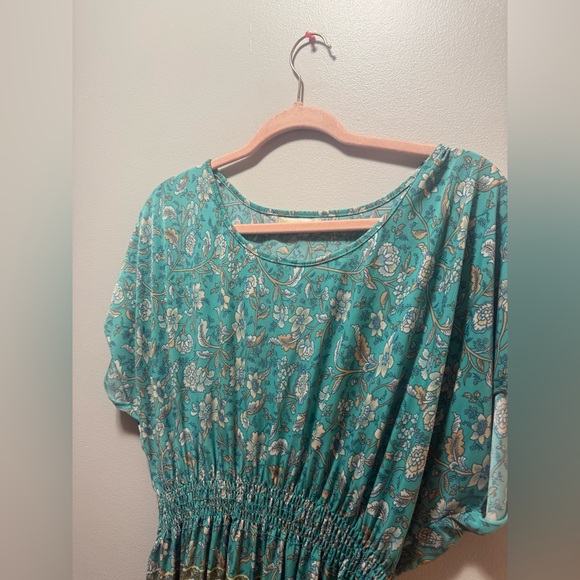 Floral Patterned Top - Picture 2 of 4